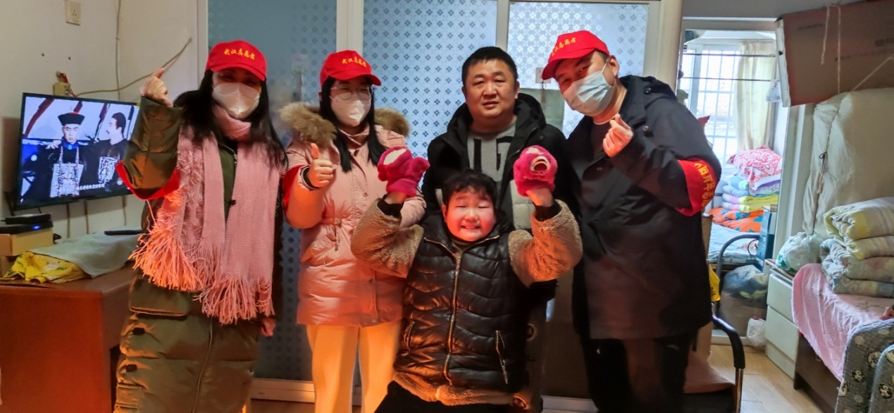 點亮愛心，幫扶成長 | 東信醫(yī)藥團支部為扶貧結(jié)對兒童送溫暖